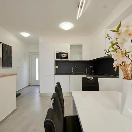 Gaby 3 Apartment Trogir