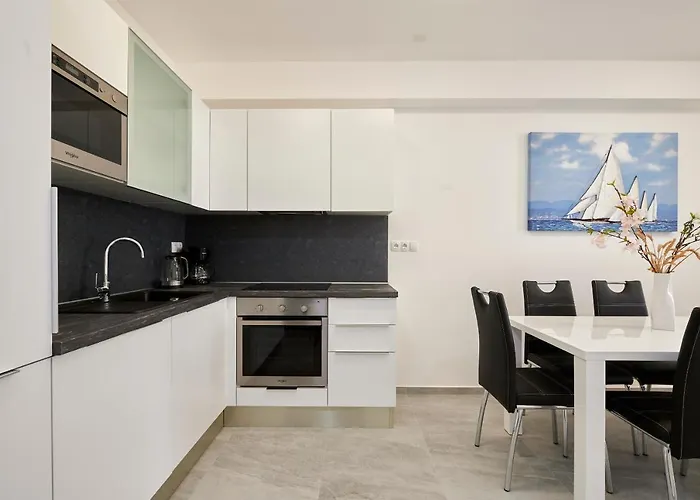 Appartement Gaby 3 *